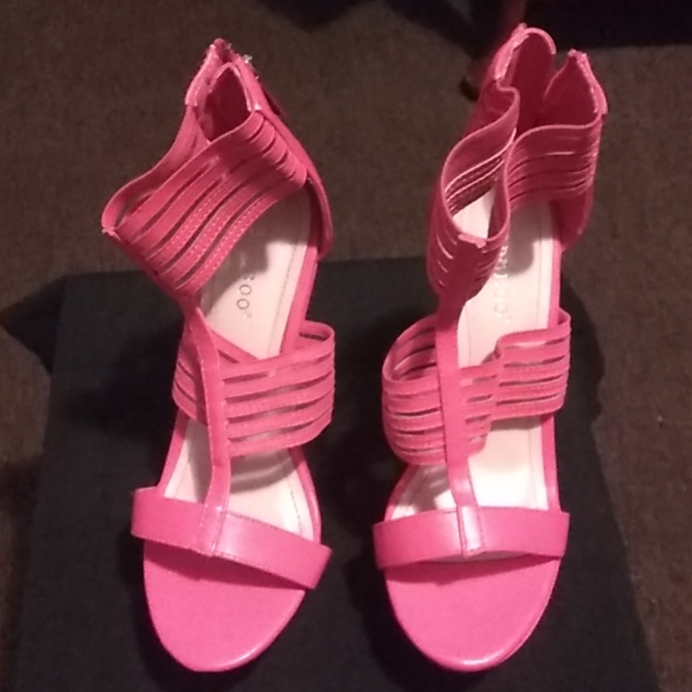 Hot Pink Bamboo Wedges